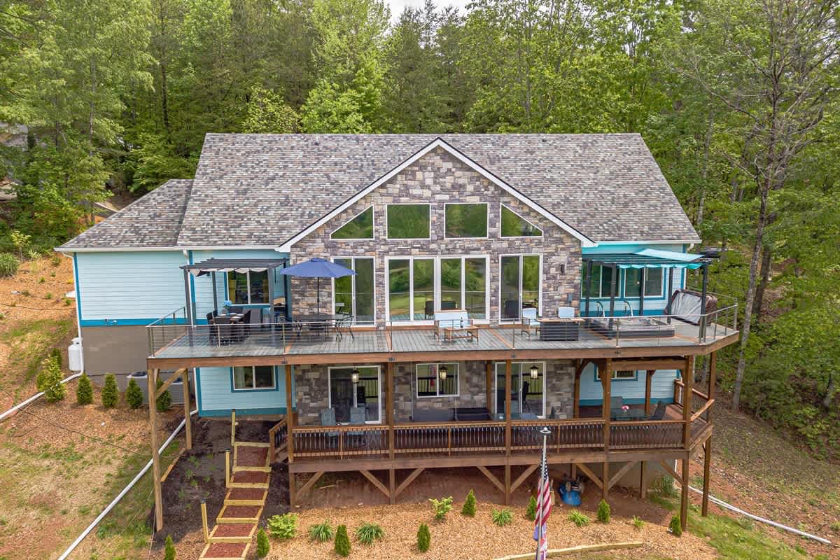 House of Blues, a Blue Creek Cabins home in Helen, GA