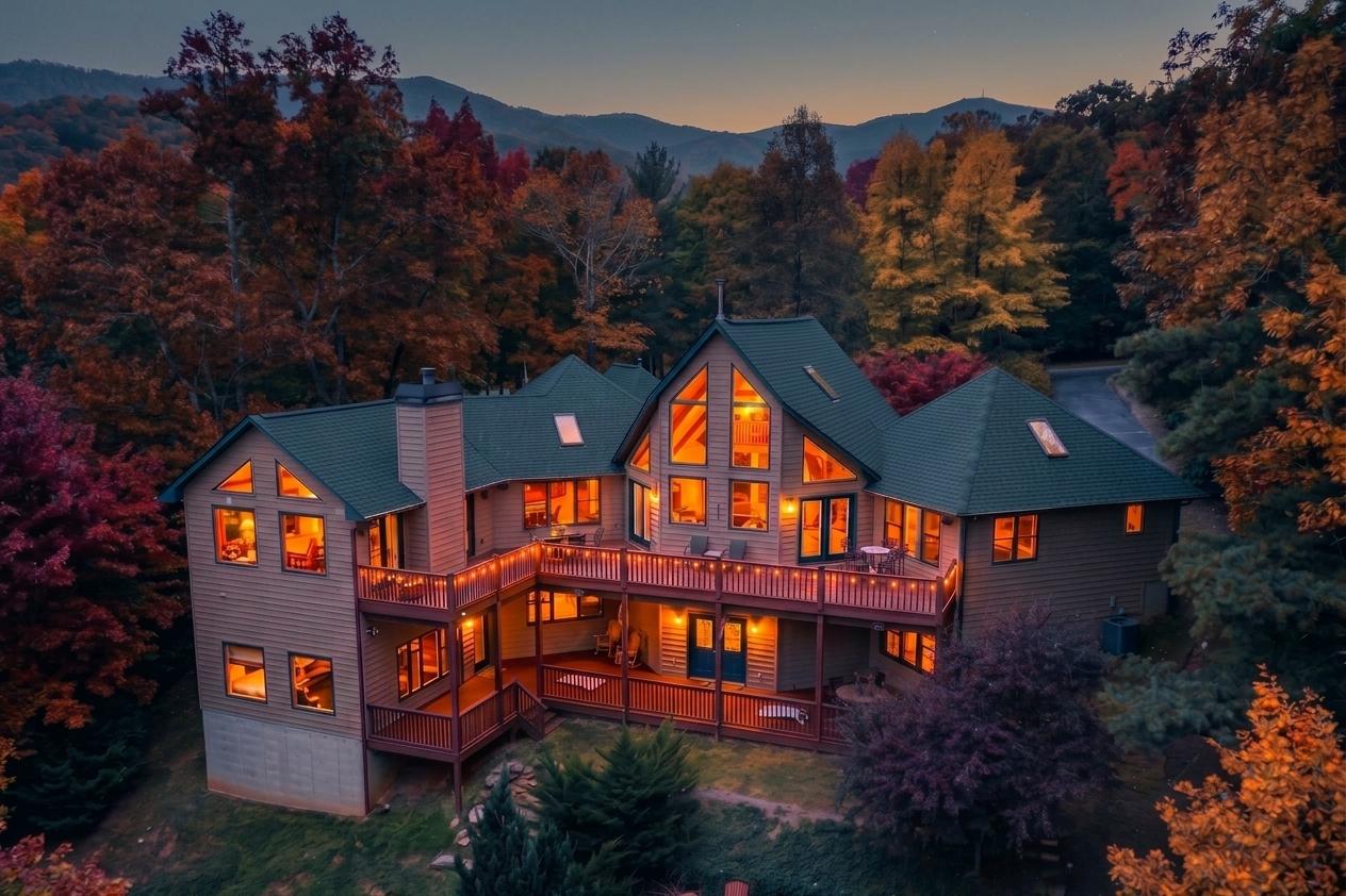 Large multi level cabin with wraparound decks